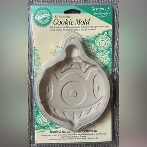 Vintage Wilton Ornament Stoneware Cookie Mold